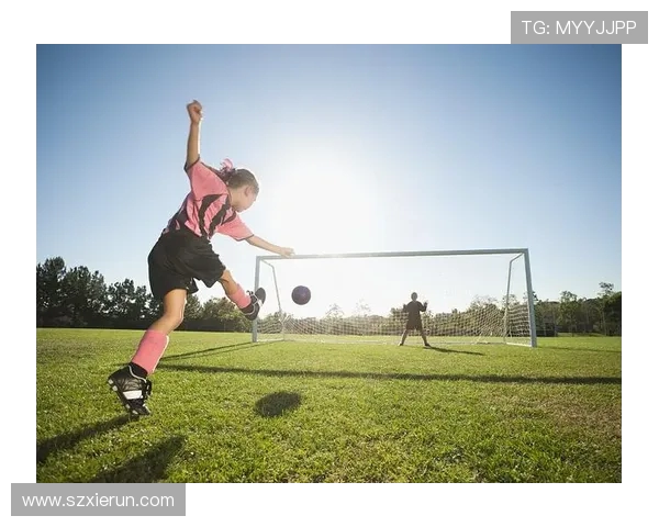 足球运动员的技术动作与自我提升